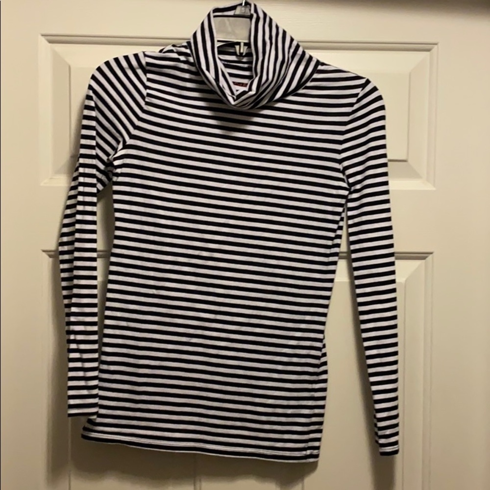 Girls long sleeve shirt